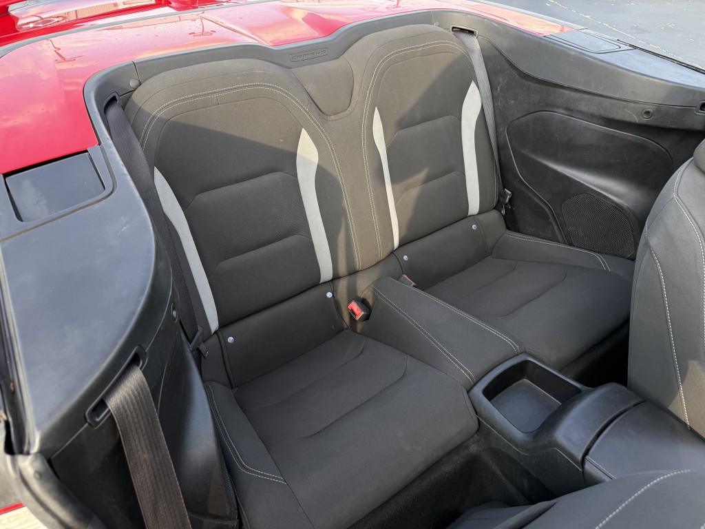 2020 Chevrolet Camaro Image 26