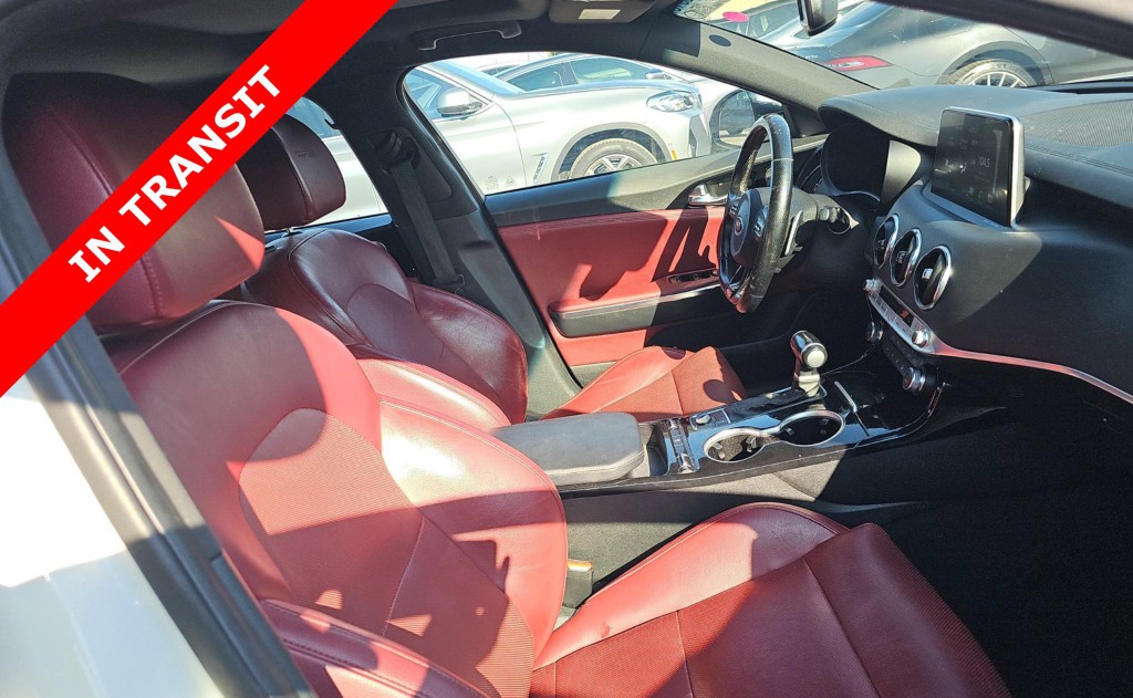 2021 Kia Stinger Image 8