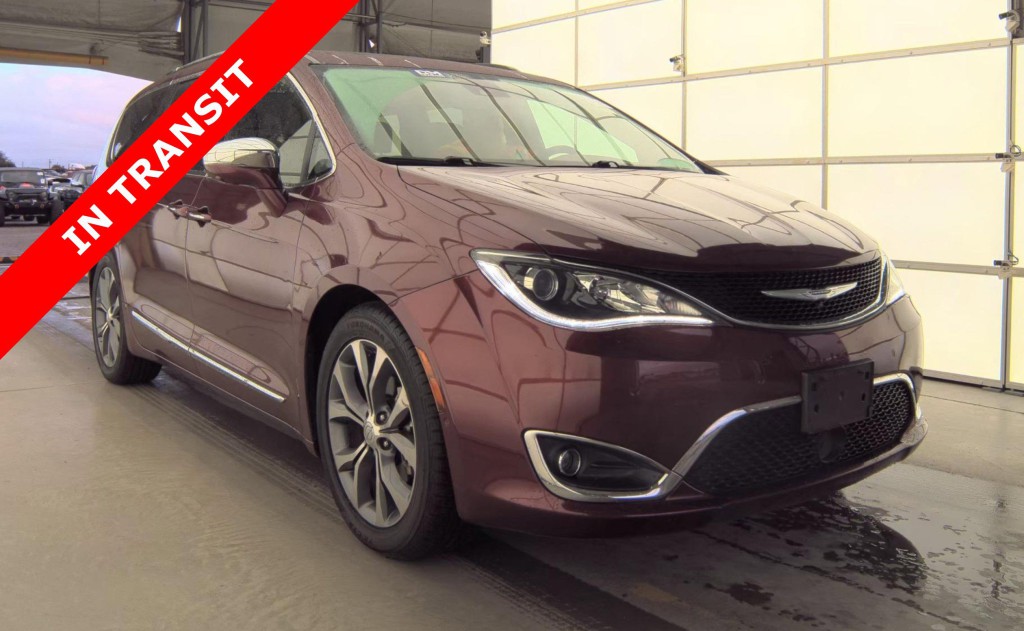 2018 Chrysler Pacifica Image 5