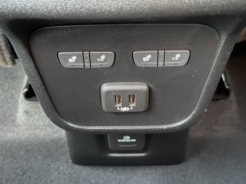 2020 Chevrolet Equinox Image 28