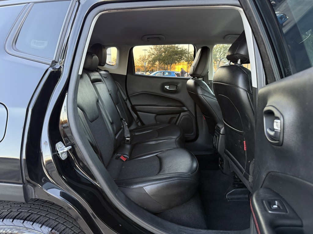 2020 Jeep Compass Image 29