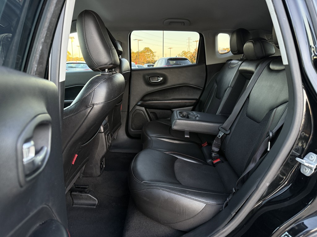 2020 Jeep Compass Image 30