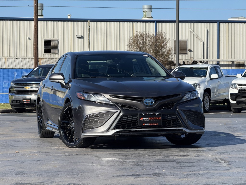 2022 Toyota Camry Image 3