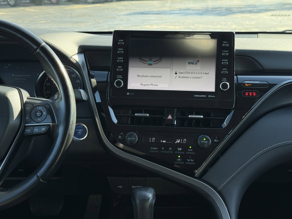 2022 Toyota Camry Image 19