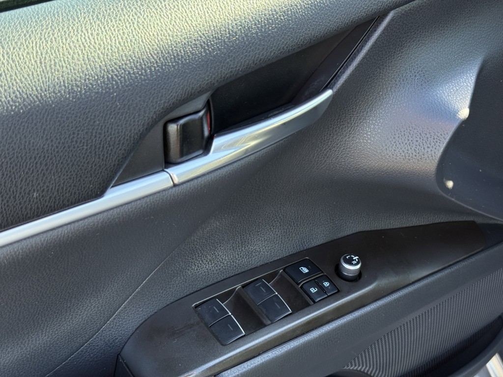 2022 Toyota Camry Image 24