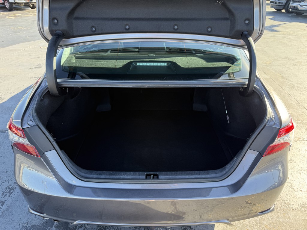 2022 Toyota Camry Image 30