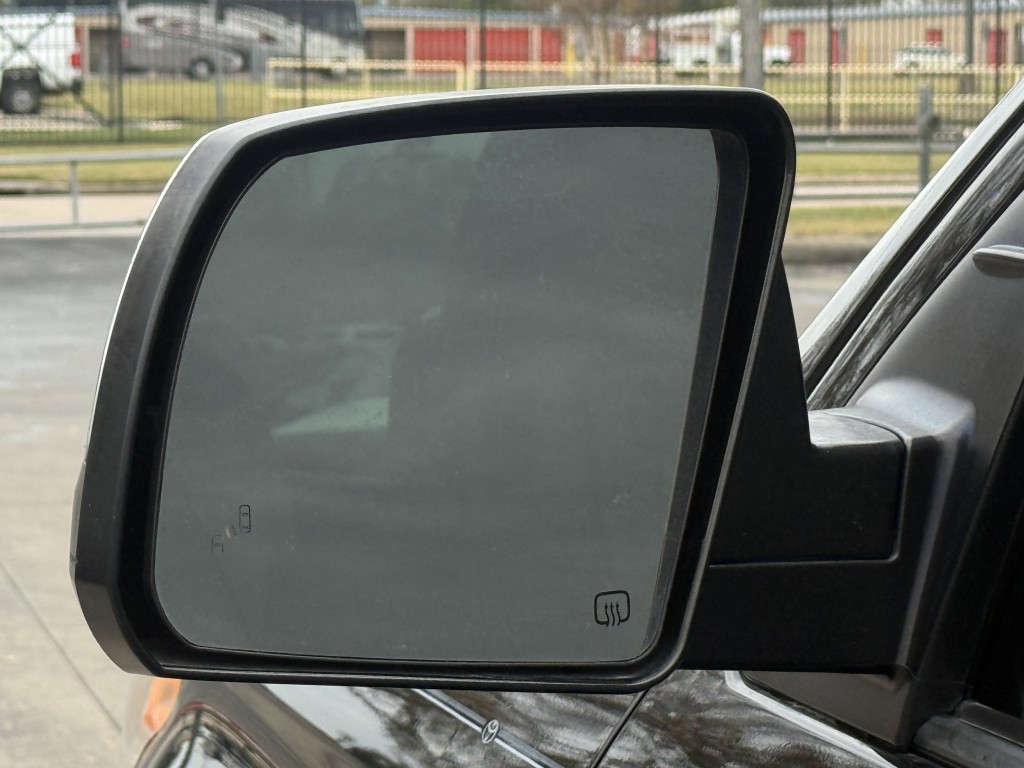 2017 Toyota Tundra Image 13