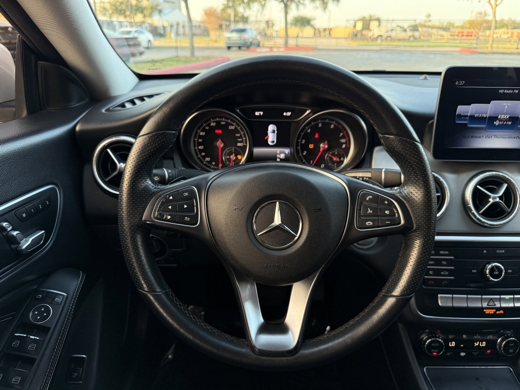 2019 Mercedes-Benz CLA-Class Image 15