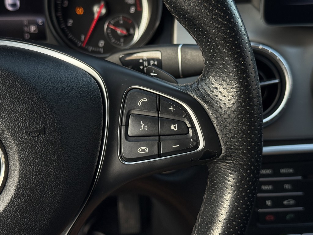 2019 Mercedes-Benz CLA-Class Image 17