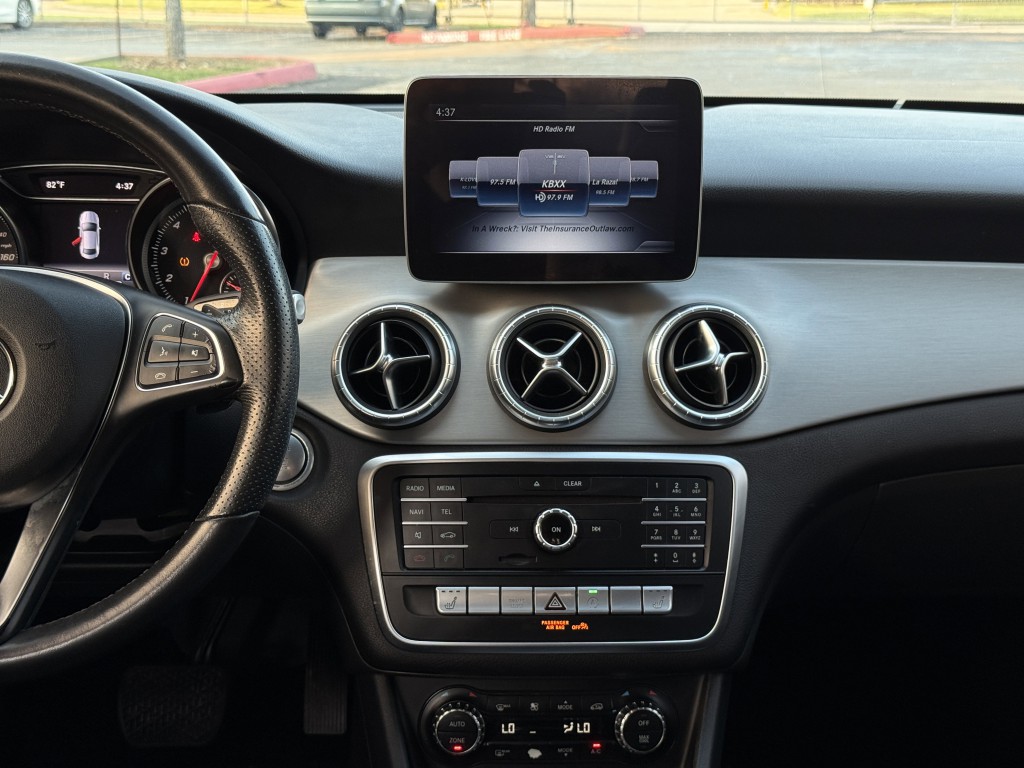 2019 Mercedes-Benz CLA-Class Image 19