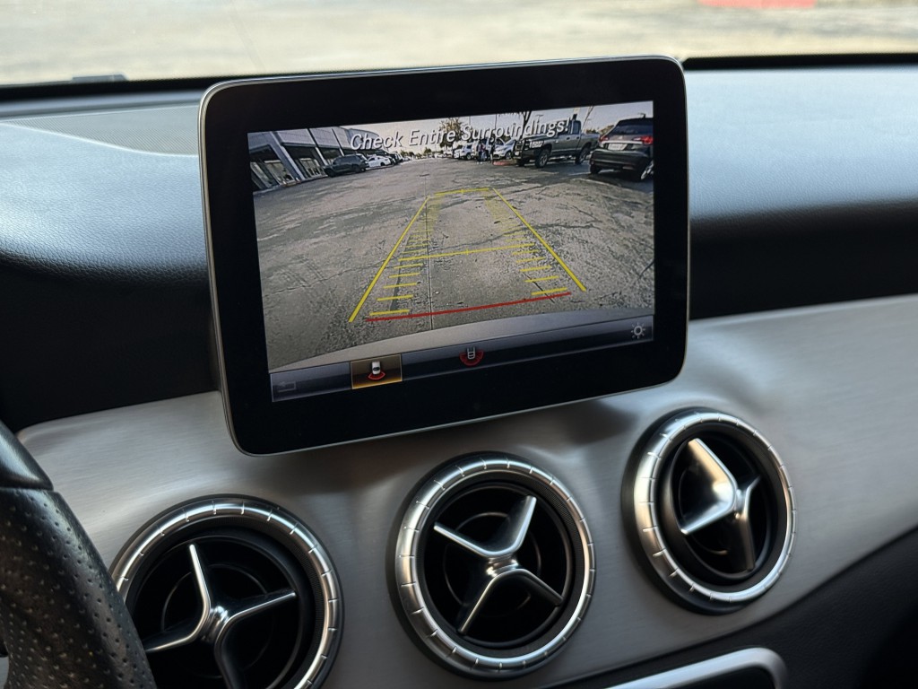 2019 Mercedes-Benz CLA-Class Image 21