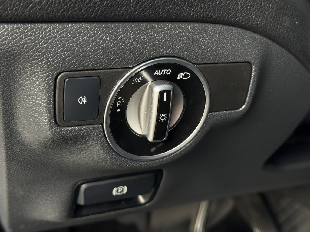 2019 Mercedes-Benz CLA-Class Image 25