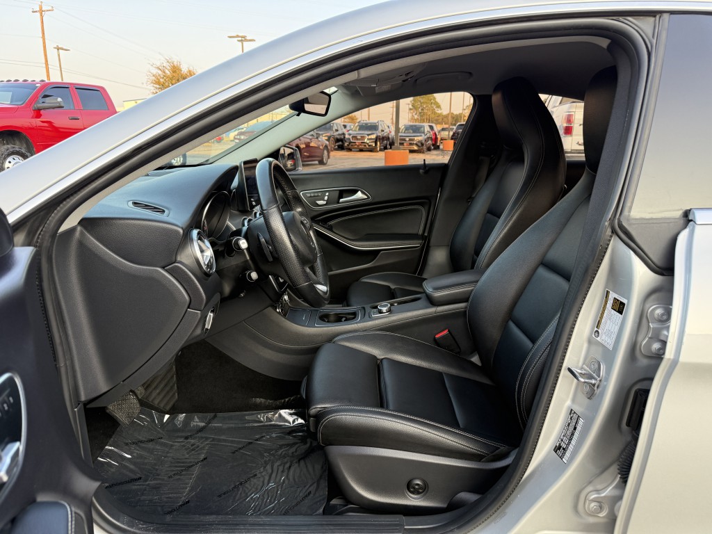 2019 Mercedes-Benz CLA-Class Image 26