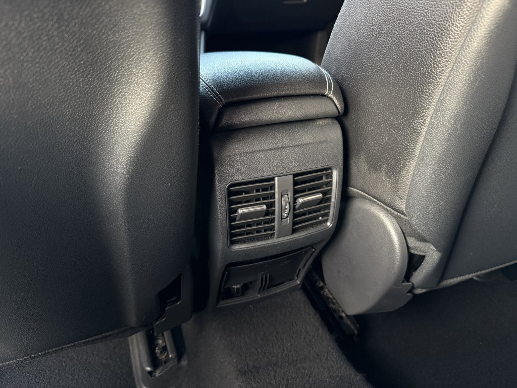 2019 Mercedes-Benz CLA-Class Image 31