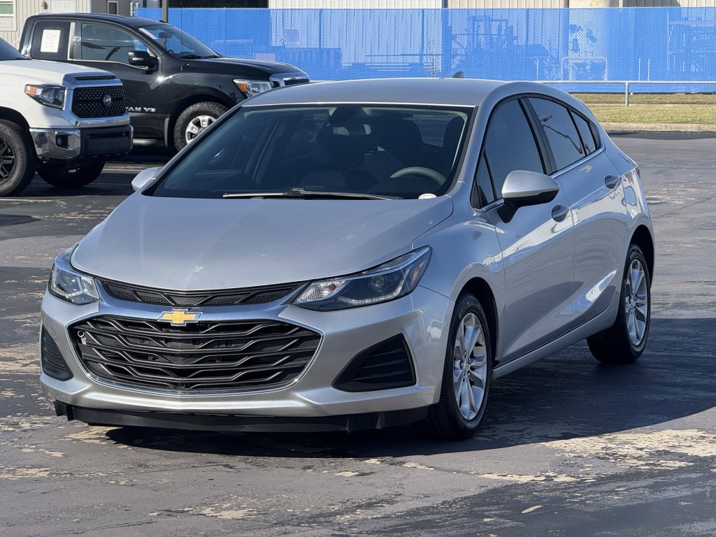 2019 Chevrolet Cruze Image 5