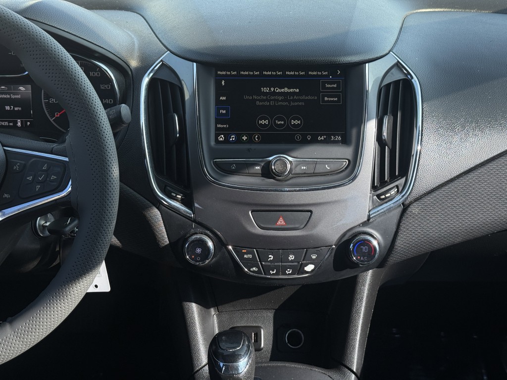 2019 Chevrolet Cruze Image 19