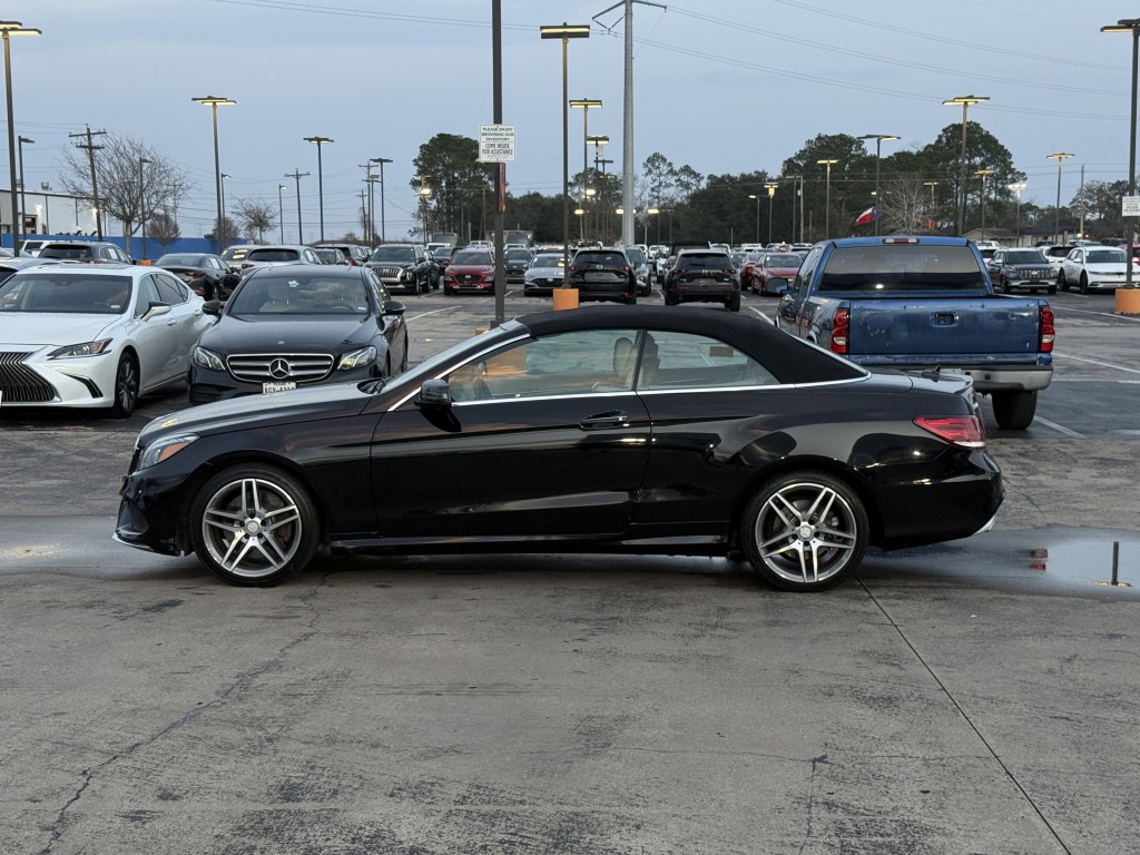 2016 Mercedes-Benz E-Class Image 11