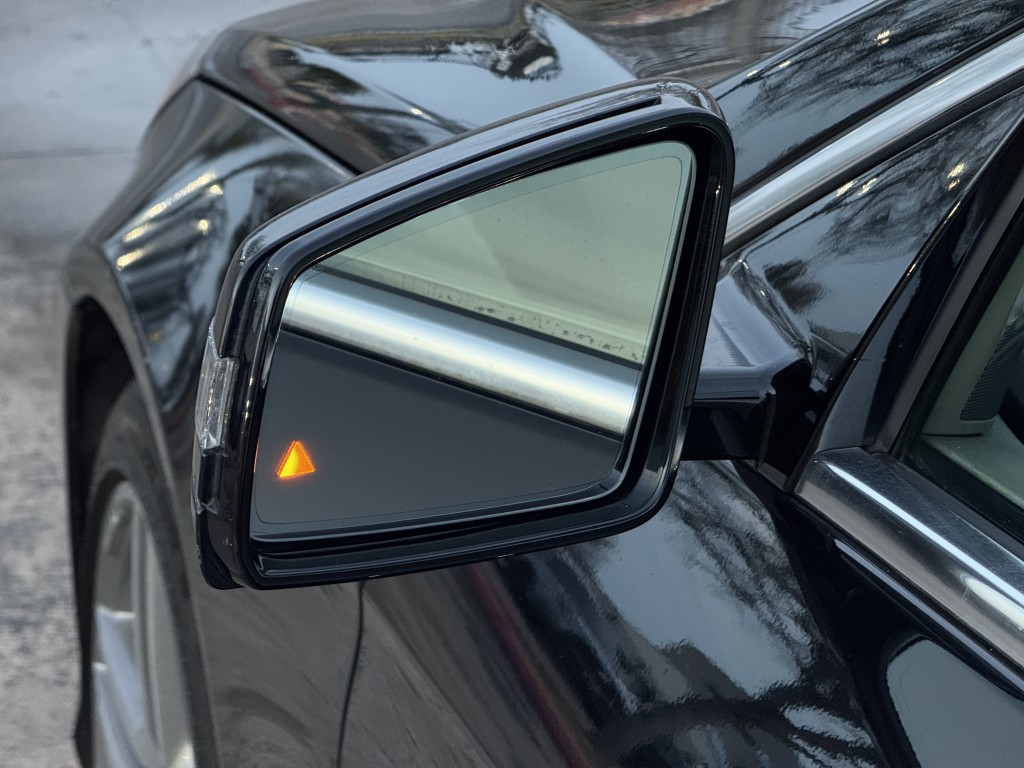 2016 Mercedes-Benz E-Class Image 13