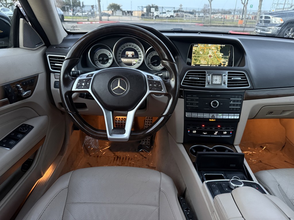 2016 Mercedes-Benz E-Class Image 16