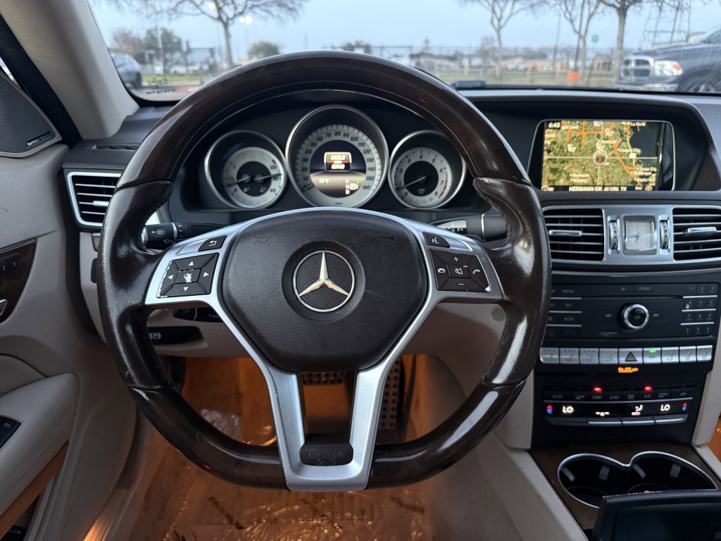 2016 Mercedes-Benz E-Class Image 17