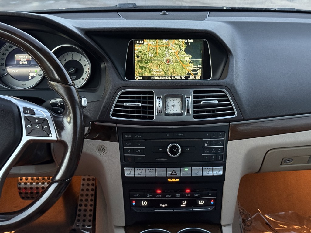 2016 Mercedes-Benz E-Class Image 21