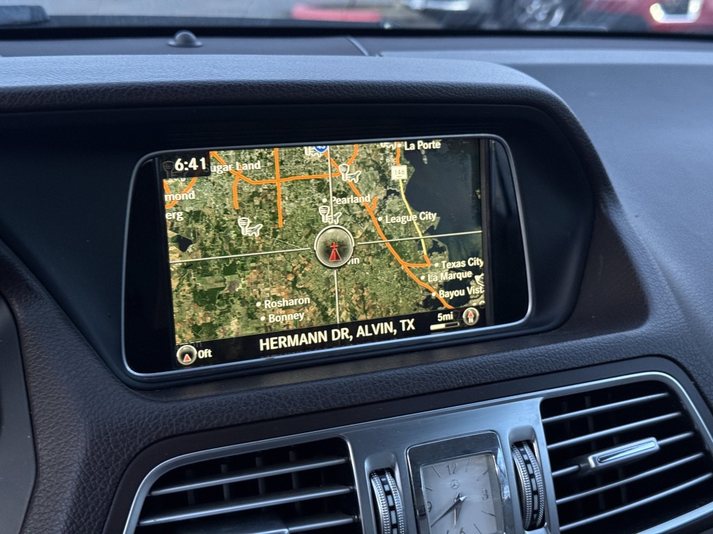 2016 Mercedes-Benz E-Class Image 24