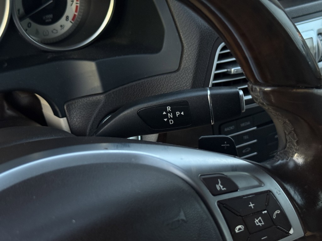 2016 Mercedes-Benz E-Class Image 26