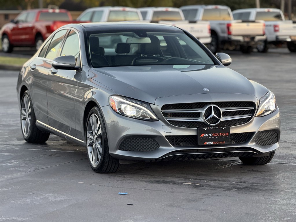 2015 Mercedes-Benz C-Class Image 3