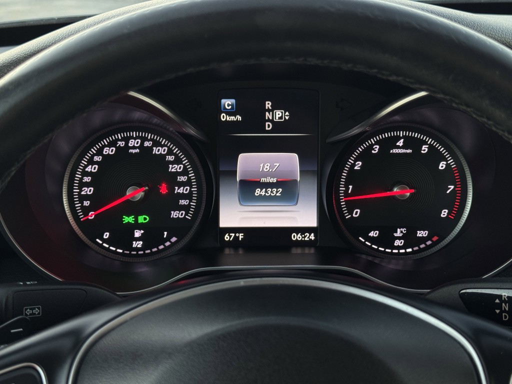 2015 Mercedes-Benz C-Class Image 16