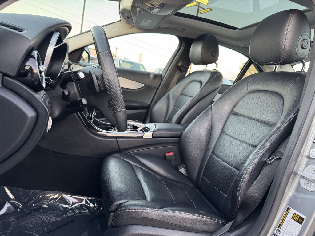 2015 Mercedes-Benz C-Class Image 23