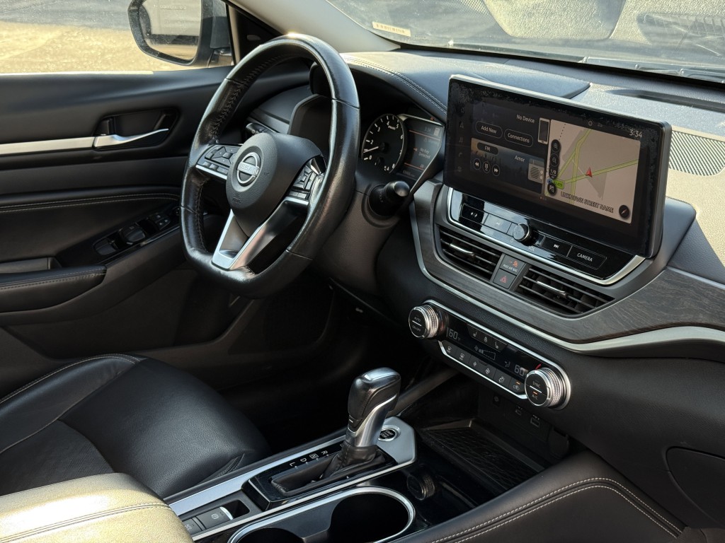 2023 Nissan Altima Image 14