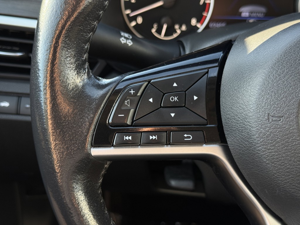 2023 Nissan Altima Image 17