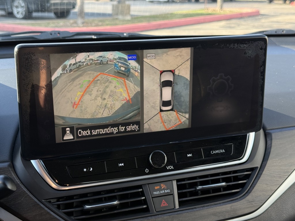 2023 Nissan Altima Image 22