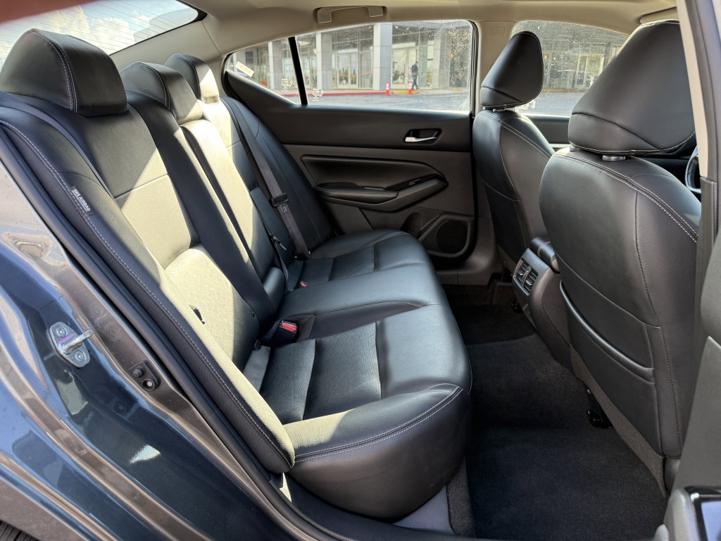 2023 Nissan Altima Image 33