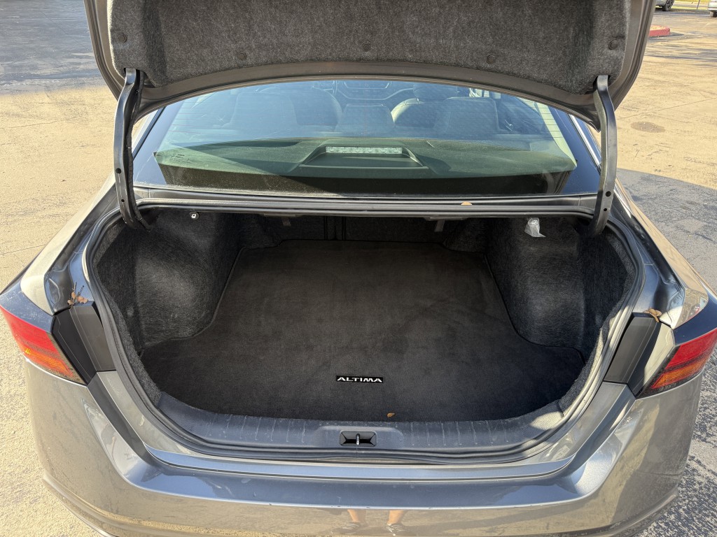 2023 Nissan Altima Image 36