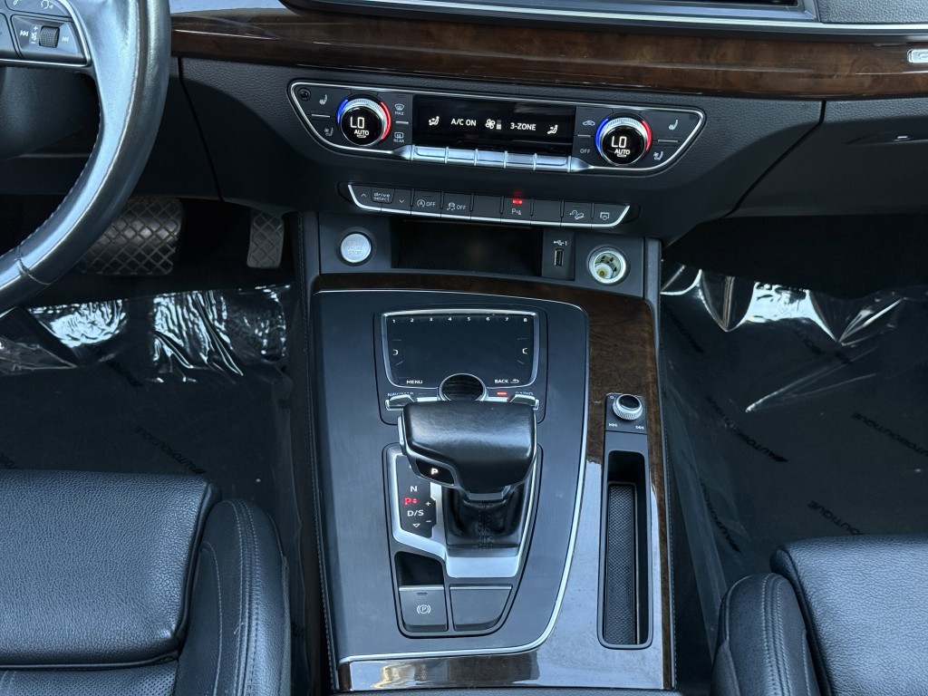 2019 Audi Q5 Image 24