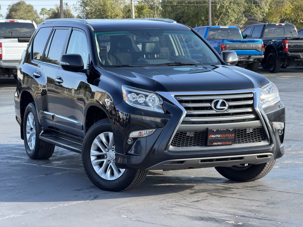 2019 Lexus GX Image 3