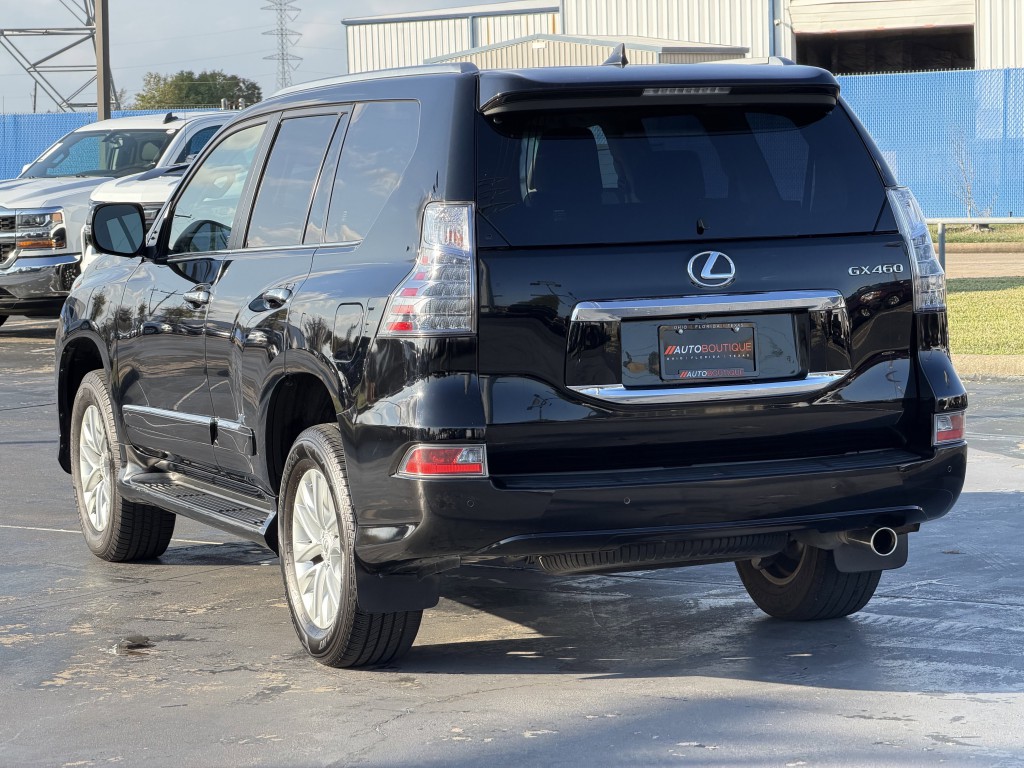 2019 Lexus GX Image 9