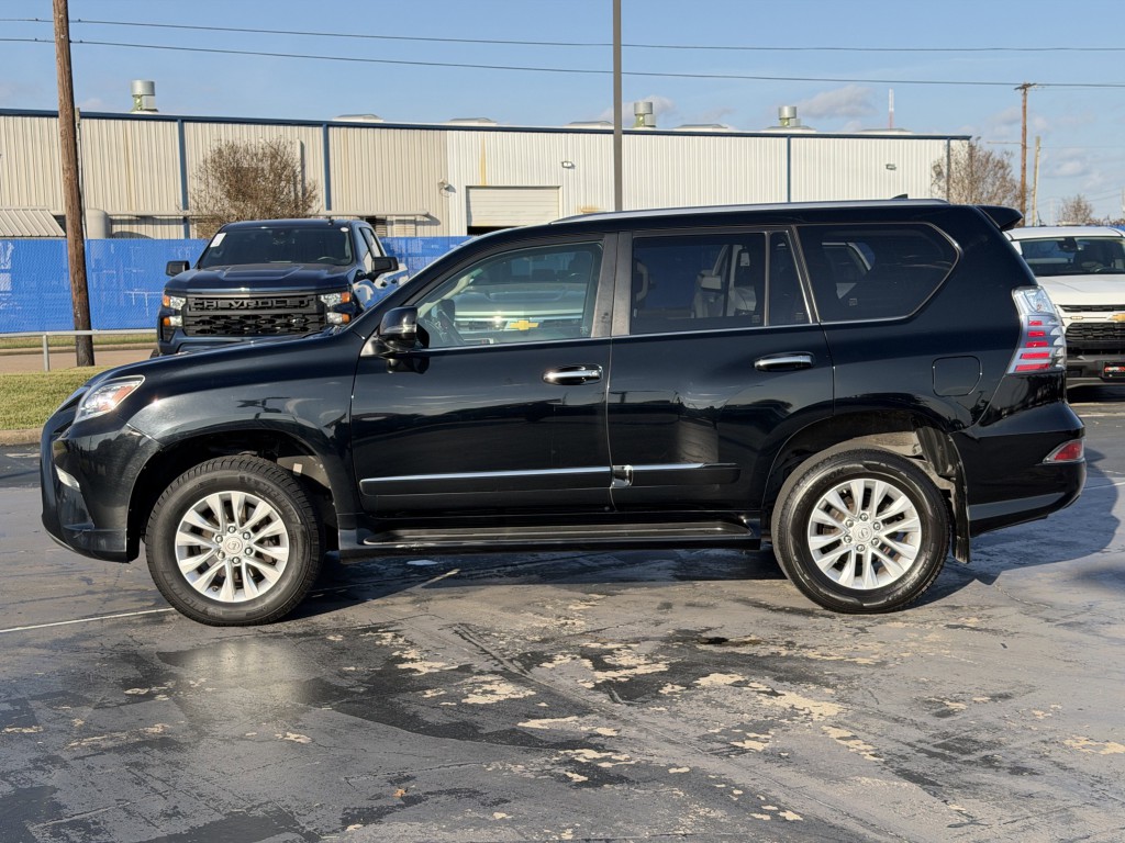 2019 Lexus GX Image 11