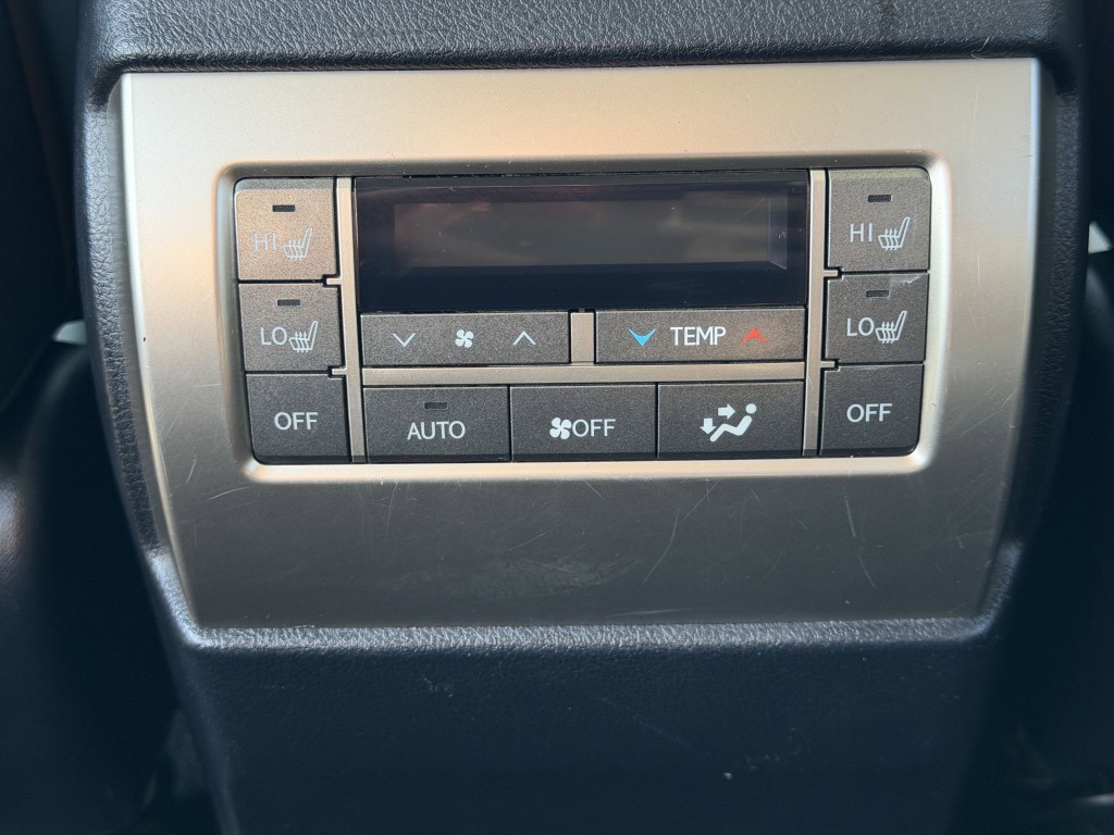 2019 Lexus GX Image 27