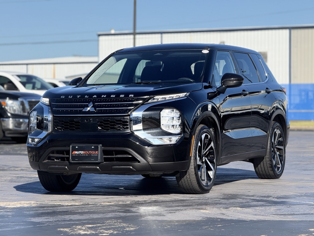 2022 Mitsubishi Outlander Image 5