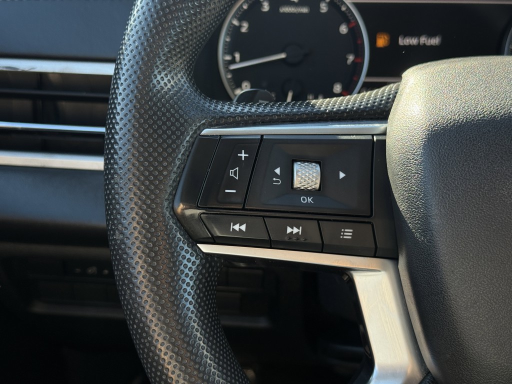 2022 Mitsubishi Outlander Image 17