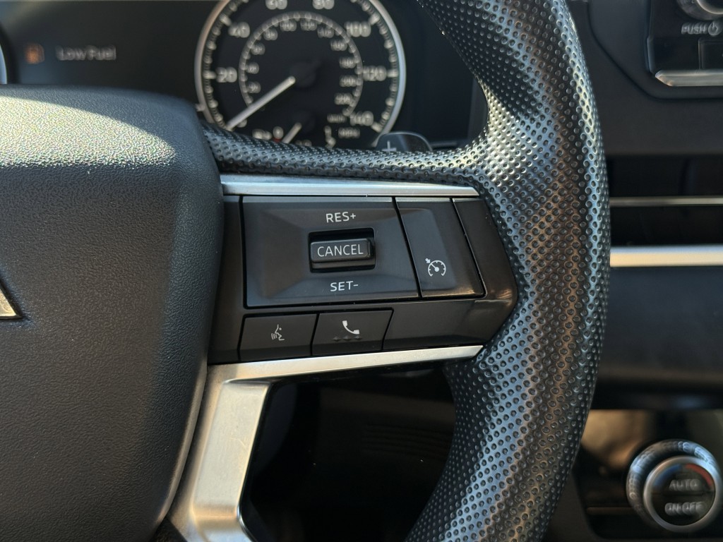 2022 Mitsubishi Outlander Image 18