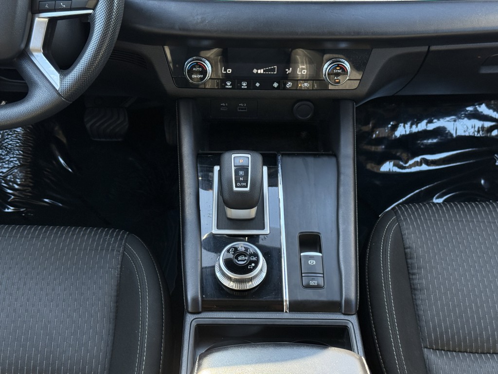 2022 Mitsubishi Outlander Image 23