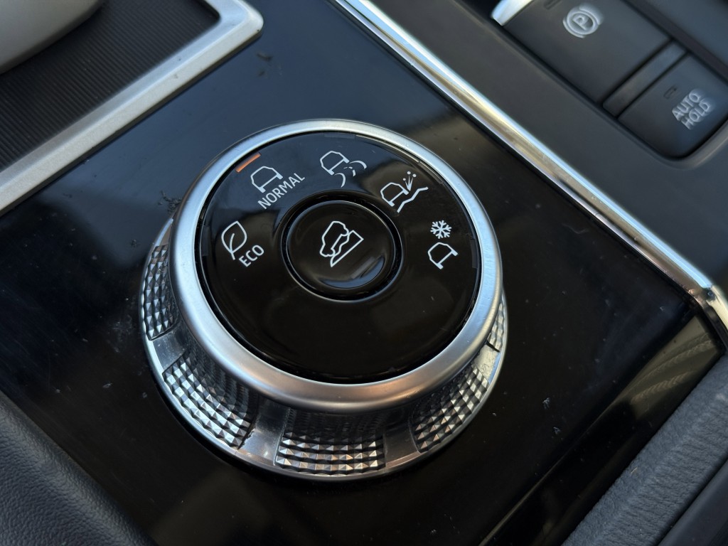 2022 Mitsubishi Outlander Image 25