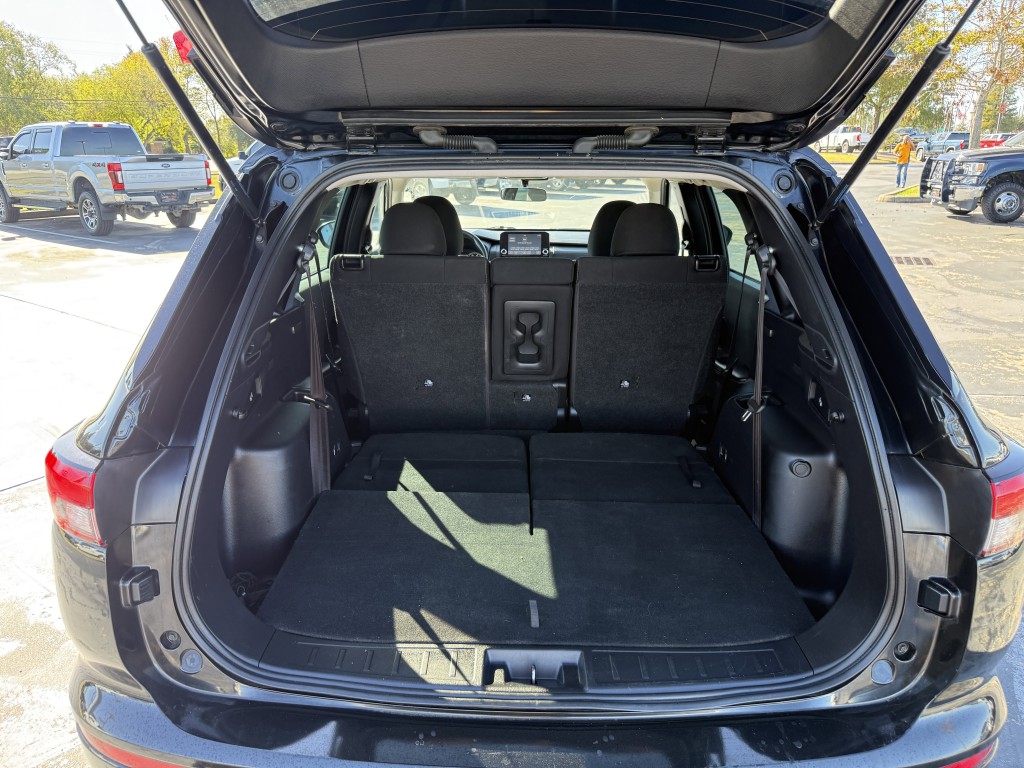 2022 Mitsubishi Outlander Image 33