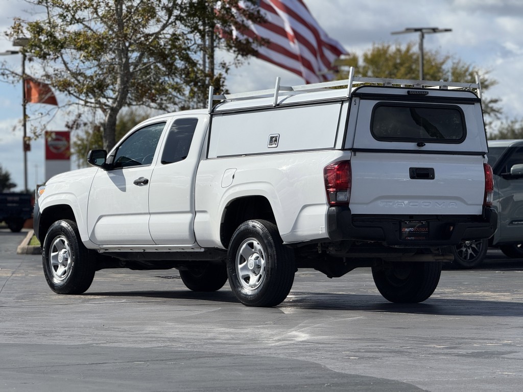 2022 Toyota Tacoma Image 9
