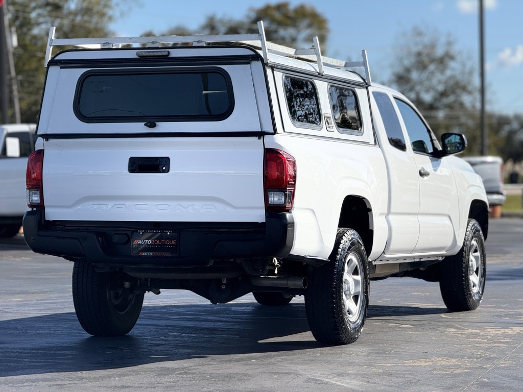 2022 Toyota Tacoma Image 9