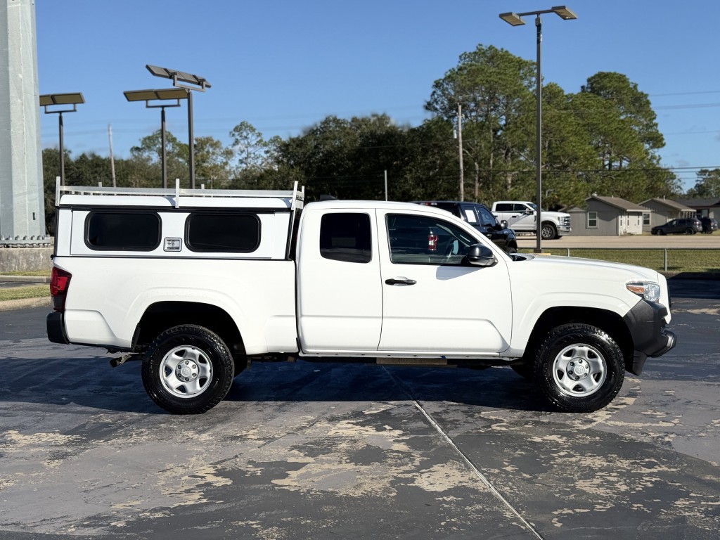 2022 Toyota Tacoma Image 10