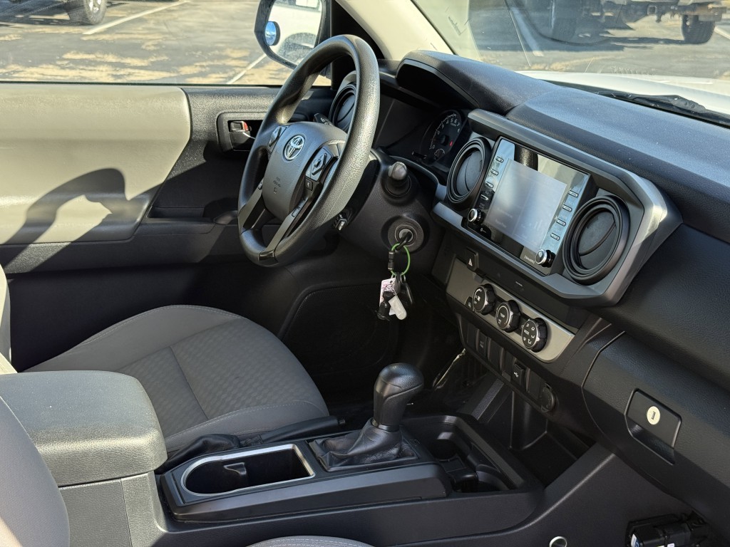 2022 Toyota Tacoma Image 13